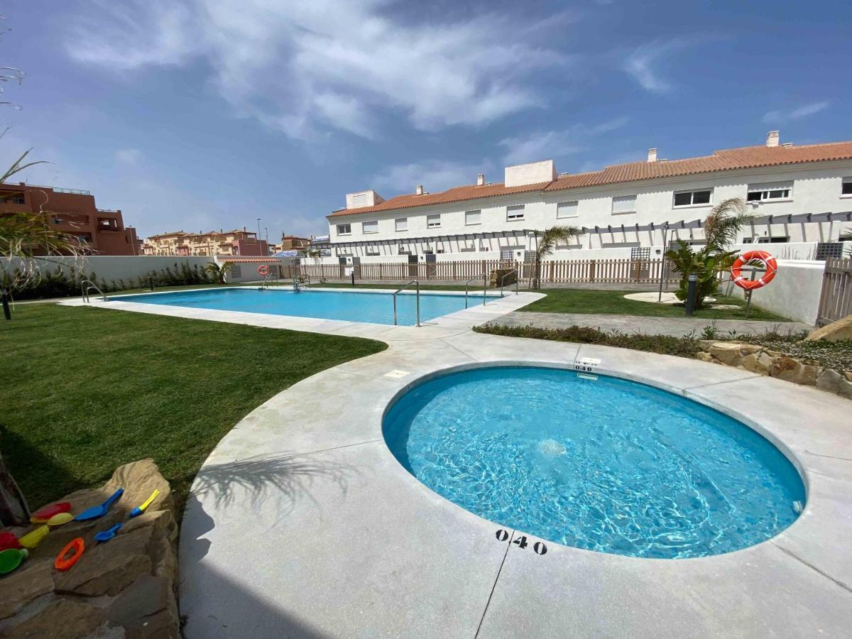 Tarifa Cozy House - Sun, Parking, Wifi, Pool Apartman Kültér fotó